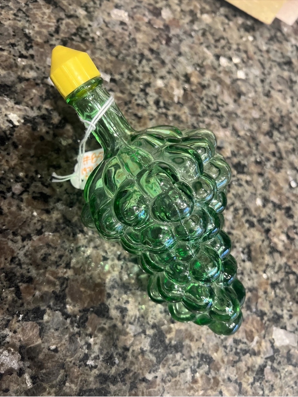 Vintage 1971 Nello Gori Green Glass Grapes Wine Decanter Italy Youngstown Ohio